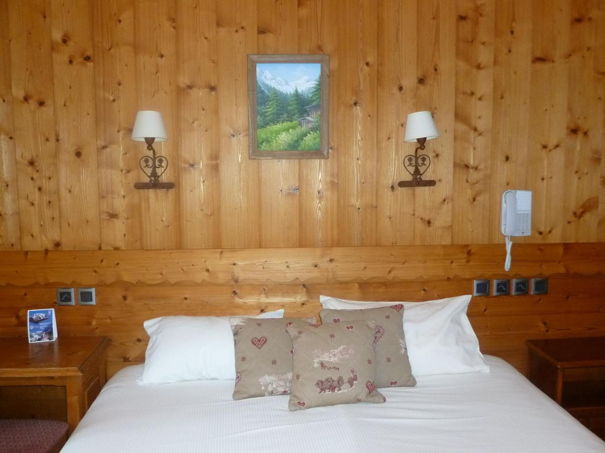 Aiguille Du Midi - Hotel & Restaurant Chamonix Esterno foto
