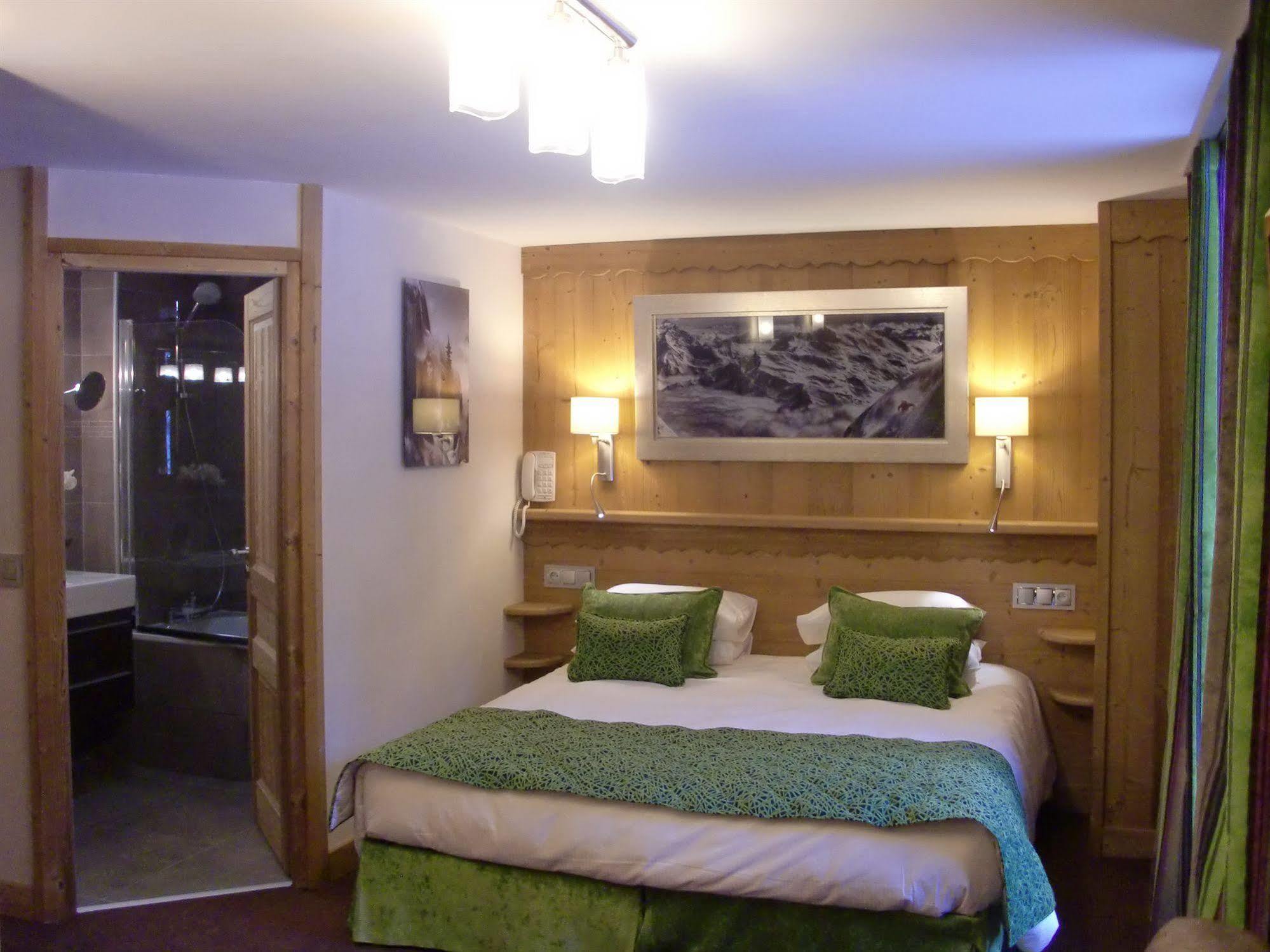 Aiguille Du Midi - Hotel & Restaurant Chamonix Esterno foto